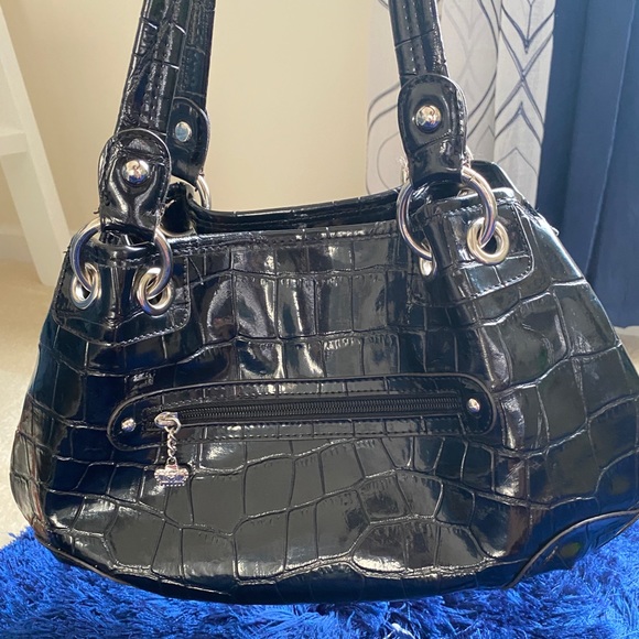 Kathy Van Zeeland black vinyl logo satchel bag. - Picture 3 of 16